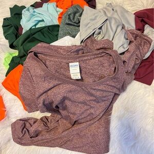 84 Women's crewneck 100% polyester shirts sizes XS- to 2X (read description)